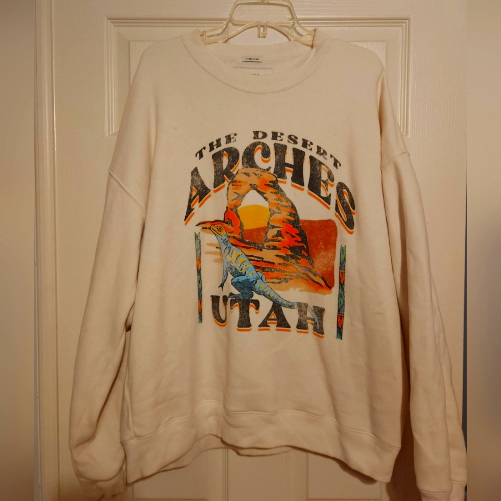 Abercrombie & Fitch Arches Utah Cream Crewneck Sweater Oversized  Sweatshirt